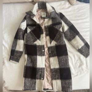 Abercrombie is brown plaid insulated coat